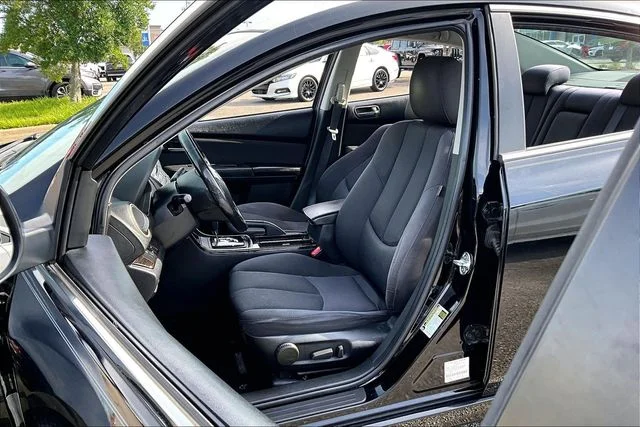Used 2012 Black Mazda i Touring image 15