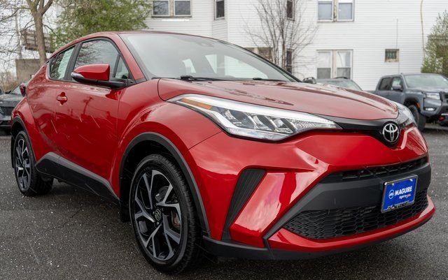 Used 2022 Red Toyota XLE image 4