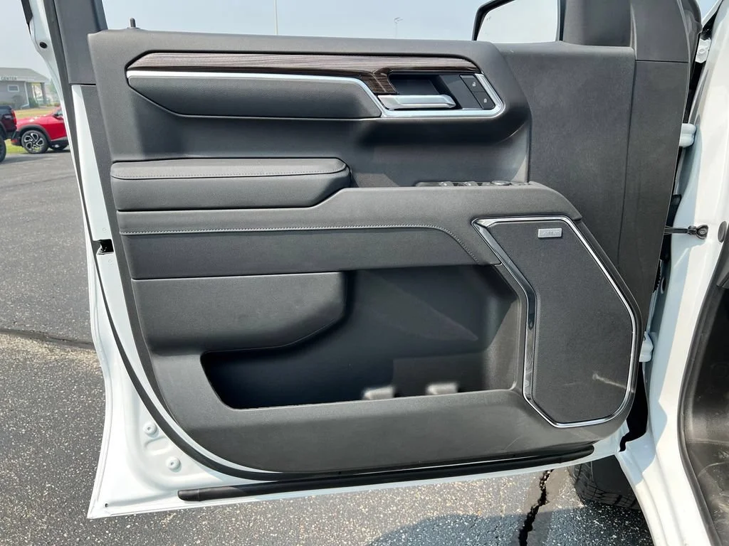 2026 Chevrolet Silverado 1500 LT Trail Boss - Photo 11