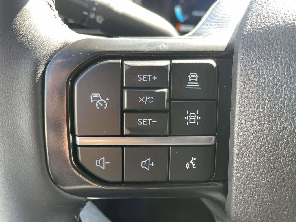 New 2026 Glacier Gray Metallic Tri-Coat Ford F-250® Platinum® image 23