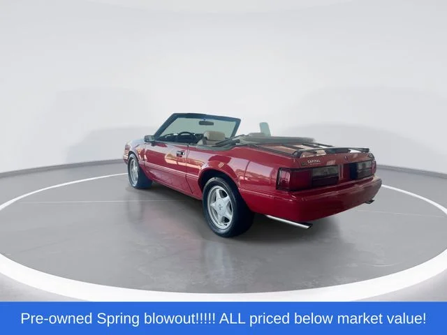 Used 1993 Red Ford LX image 6