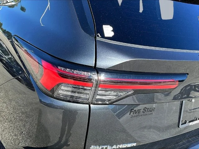 Used 2025 Black Mitsubishi SE image 26