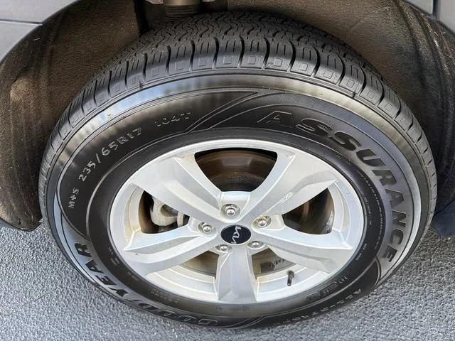 Used 2023 Gray Kia LX image 17