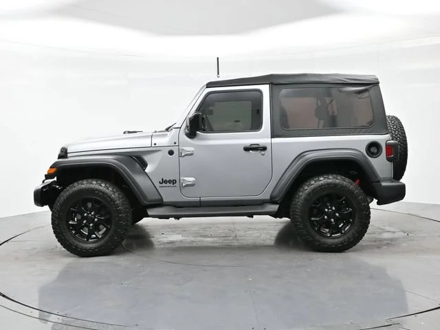 Used 2020 Billet Silver Metallic Clearcoat Jeep Willys Sport image 4