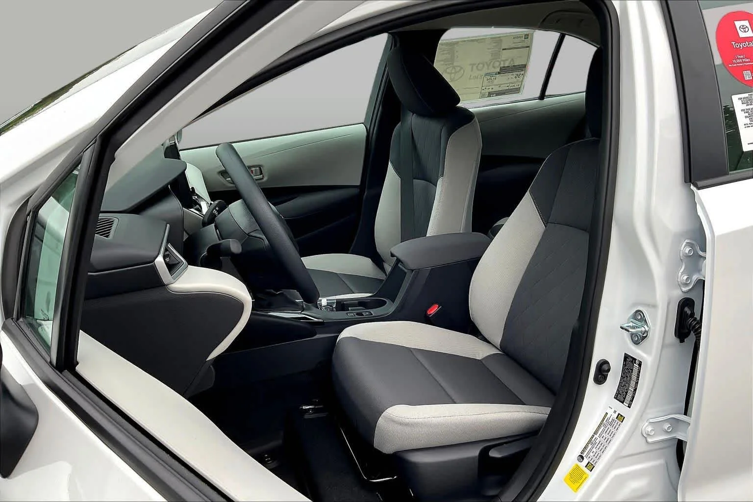 New 2027 Wind Chill Pearl Toyota LE image 9