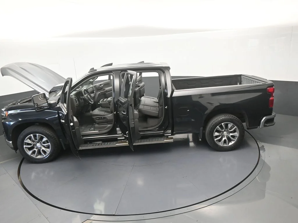 Used 2021 Black Chevrolet LT image 65