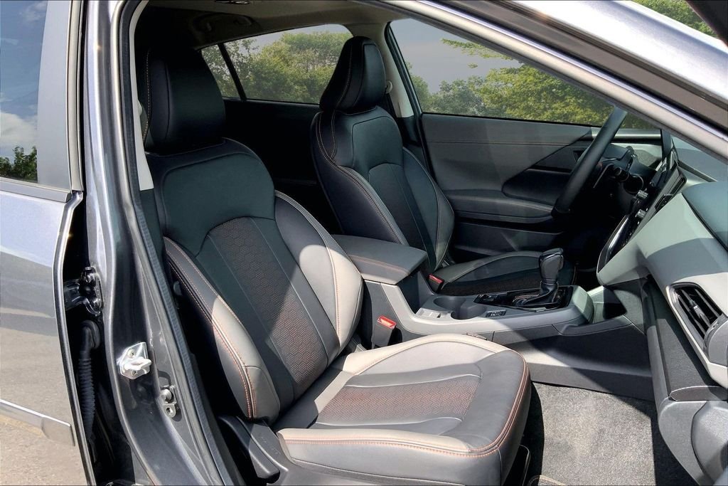 Used 2025 Gray Subaru Limited image 27