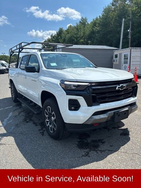 Used 2024 White Chevrolet Z71 image 1