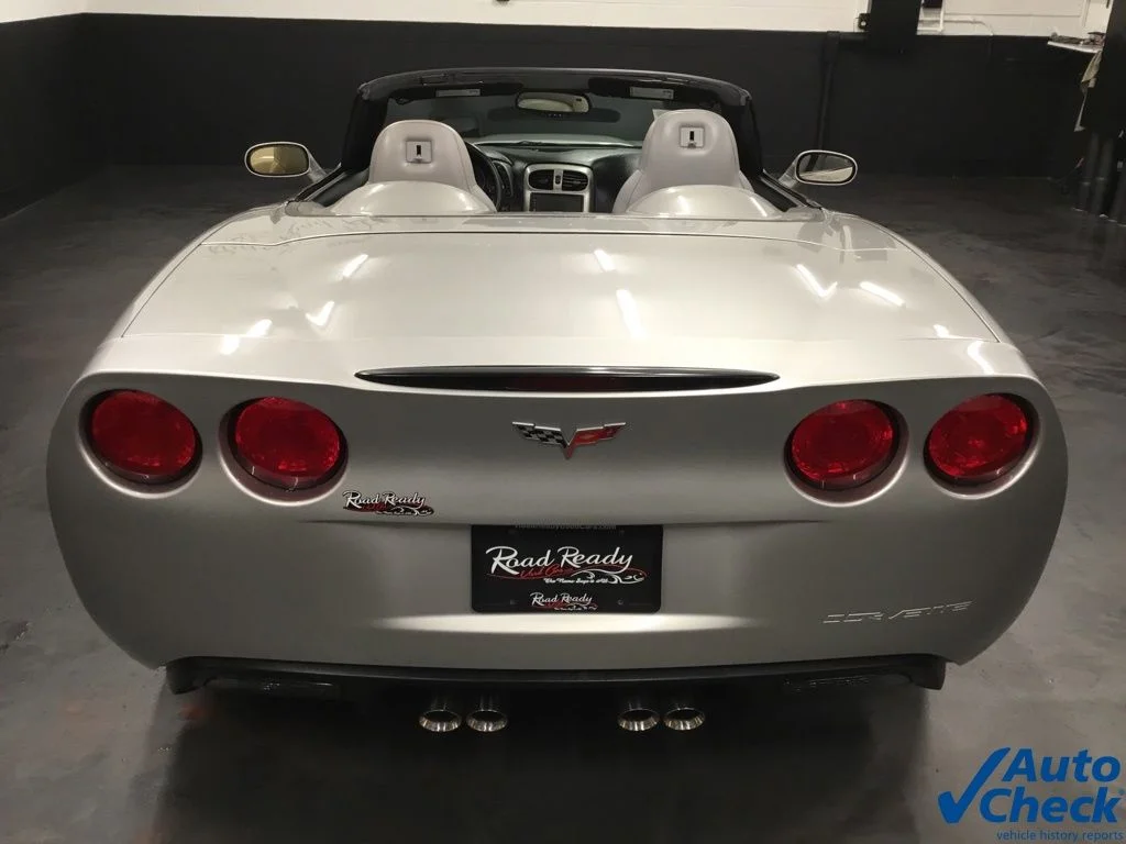 Used 2005 Silver Chevrolet Base image 9
