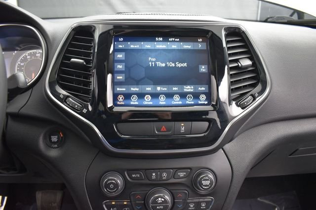 Used 2022 Gray Jeep Limited image 12