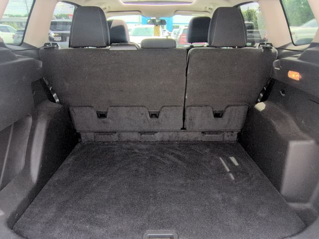 Used 2014 Gray Ford SE image 26