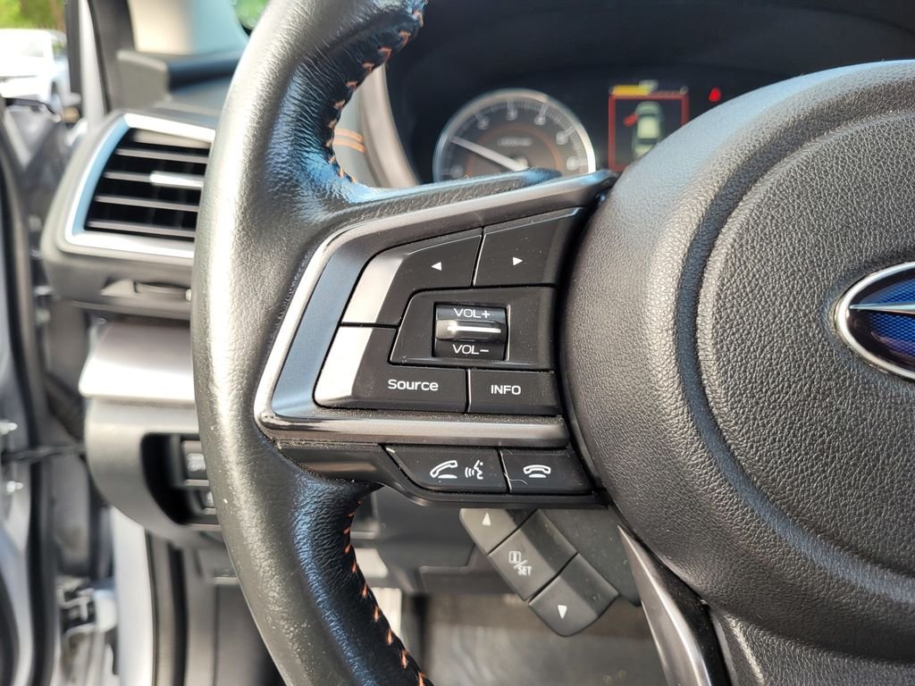 Used 2018 Silver Subaru 2.0i Limited image 22