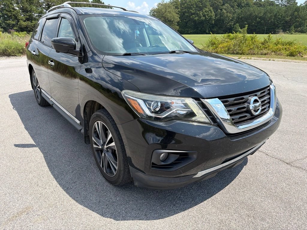 Used 2018 Magnetic Black Nissan Platinum image 5