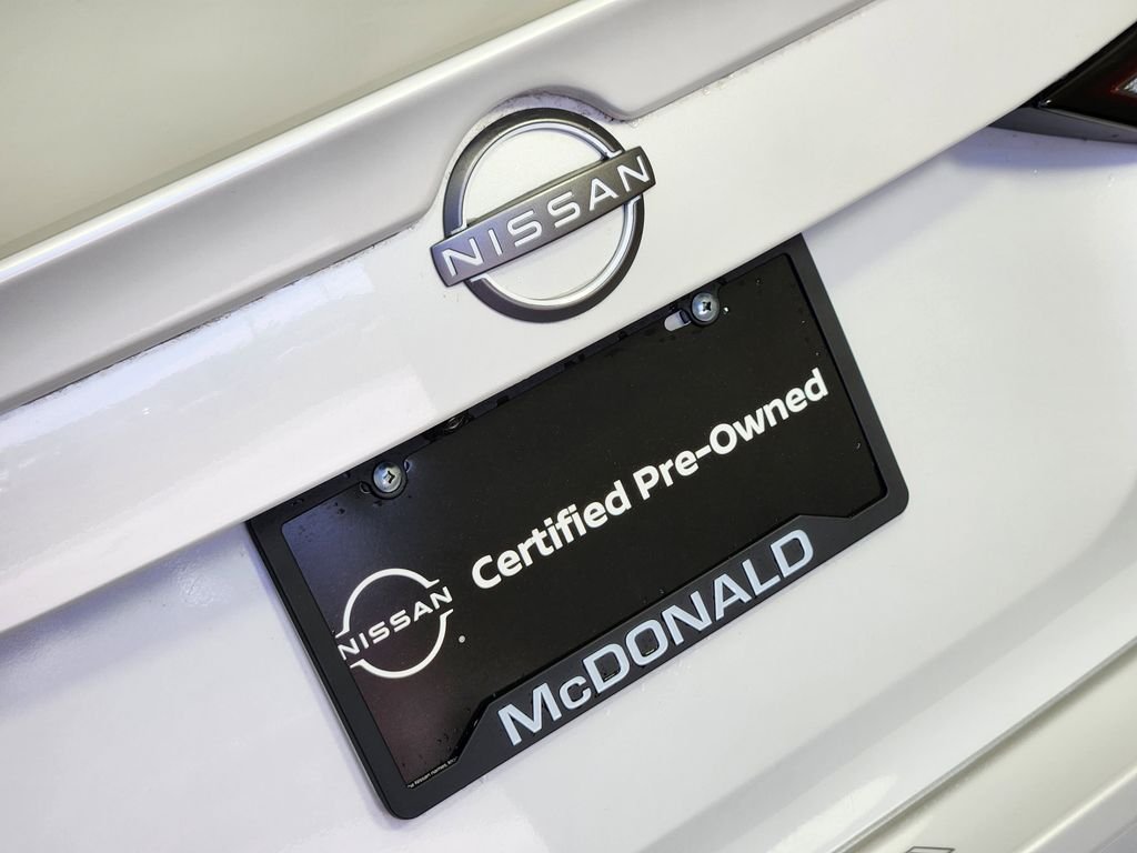 Certified Used 2025 White Nissan SR image 9