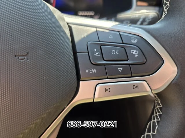 Used 2025 Blue Volkswagen 1.5T SE image 28