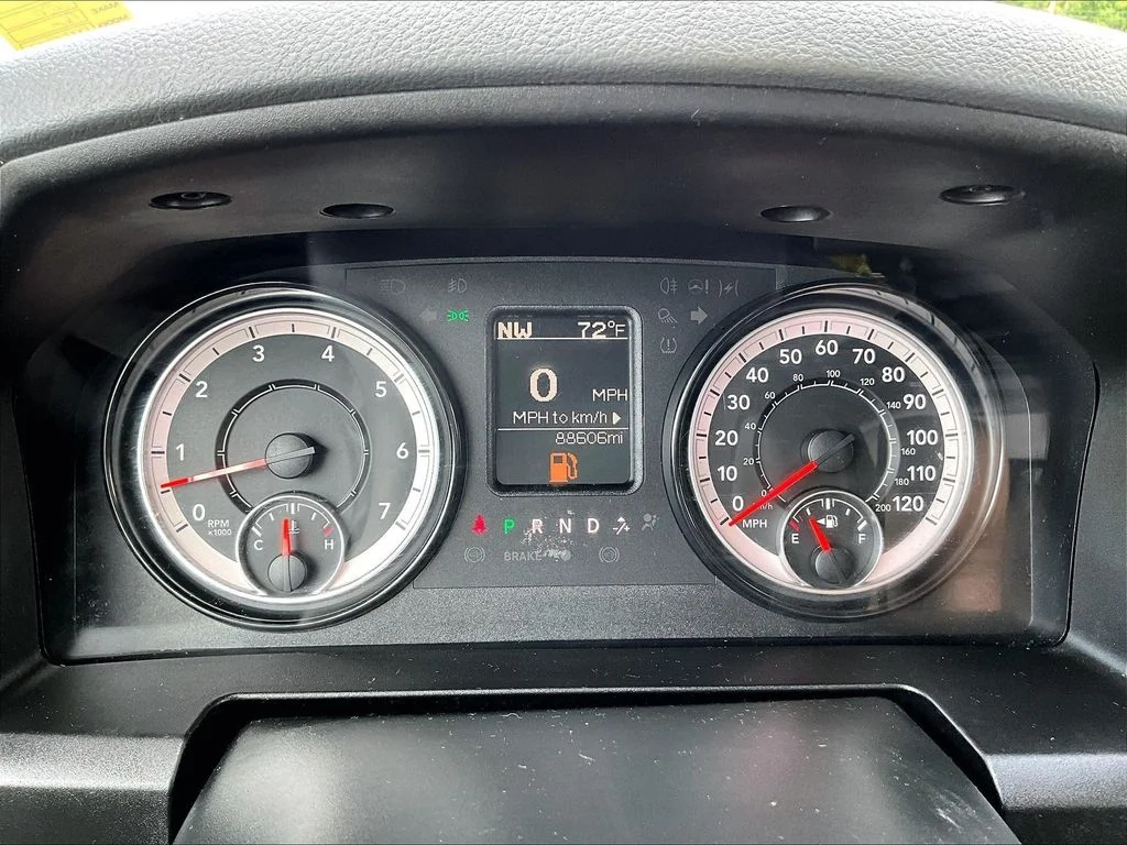 Used 2020 White Ram Warlock image 15