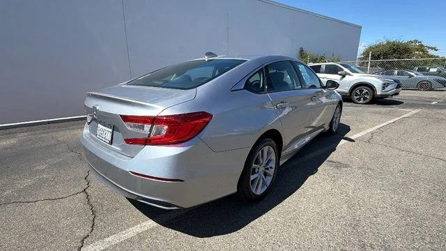 Used 2021 Silver Honda LX image 4