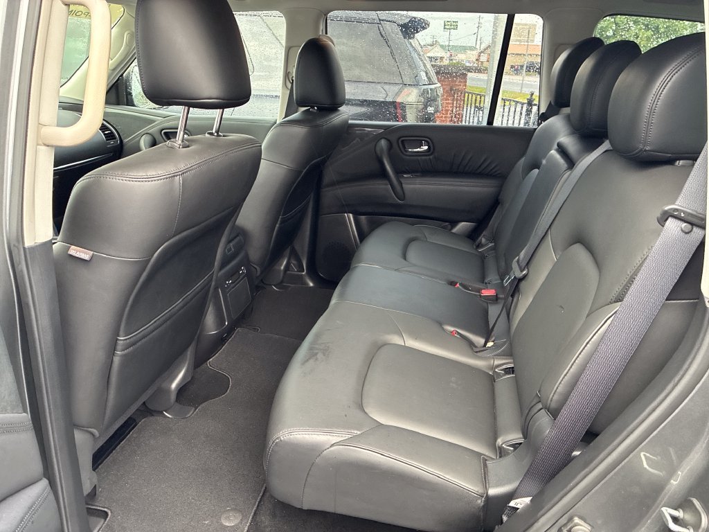 Used 2023 Gray Nissan SV image 18