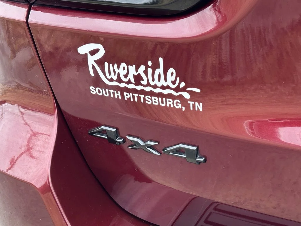 Used 2021 Red Jeep Laredo X image 28