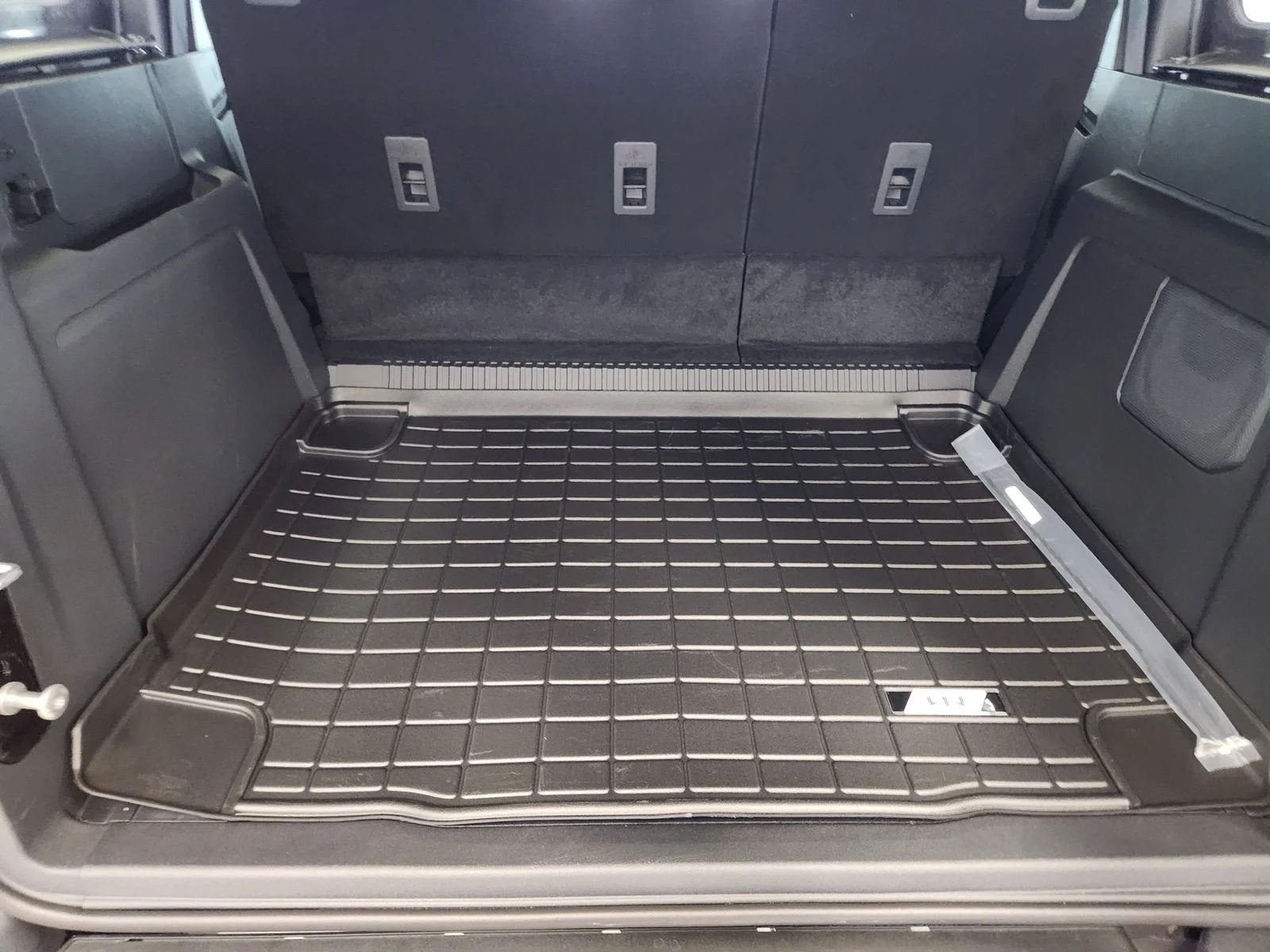 New 2025 Shadow Black Ford Badlands® image 21