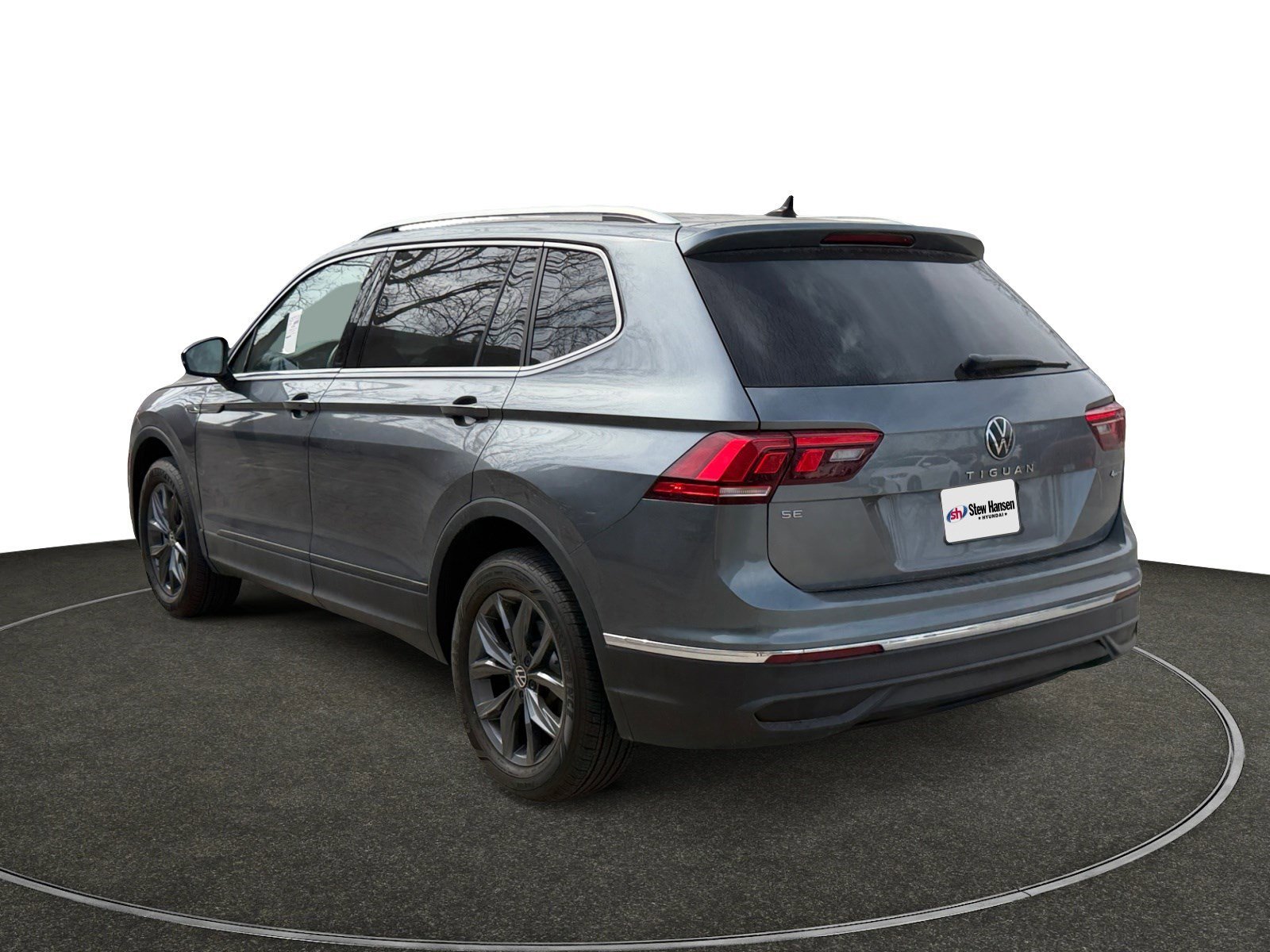 Stew Hansen Ce 2022 Deep Black Pearl Volkswagen SE image 3
