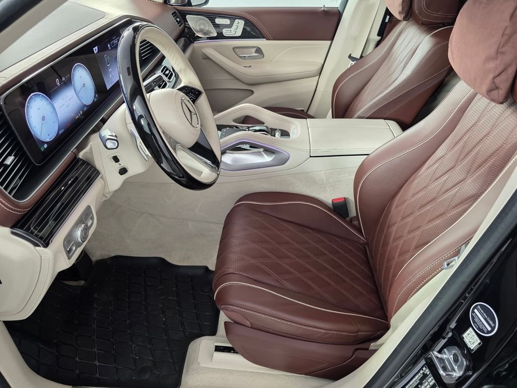 Certified Used 2025 Black Mercedes-Benz Maybach GLS 600 image 9