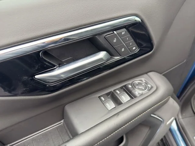 2026 Chevrolet Tahoe Premier - Photo 12