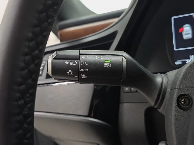 Used 2023 Iridium Lexus 350 image 24