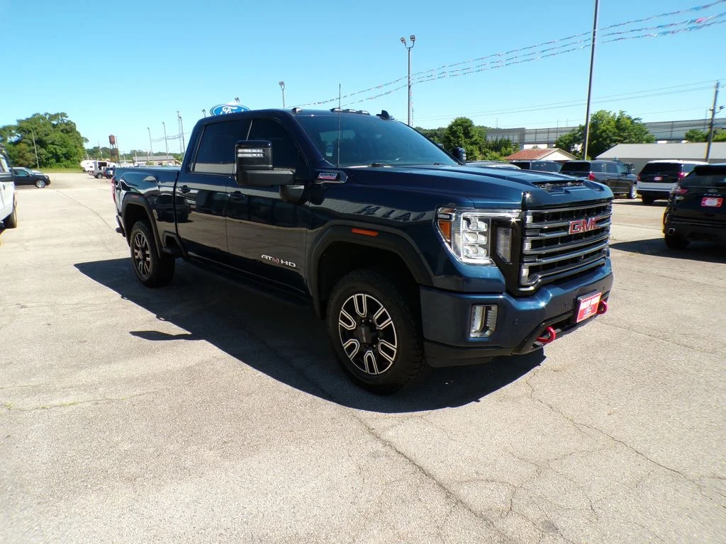 2022 GMC Sierra 4WD Crew Cab Standard Box AT4's photo