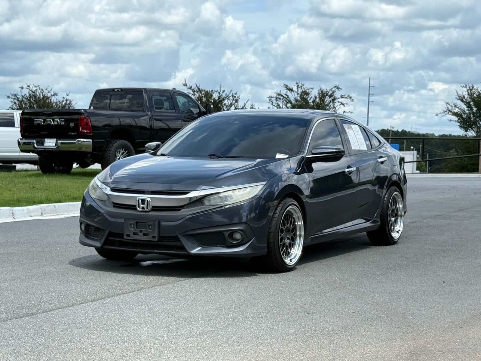 2017 Honda Civic Touring CVT's photo