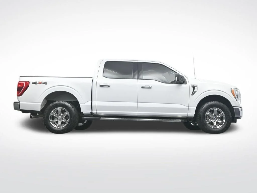 Used 2022 White Ford XLT image 34