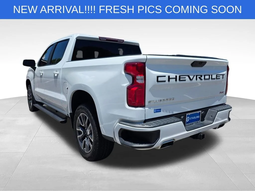 Used 2022 Summit White Chevrolet RST image 7