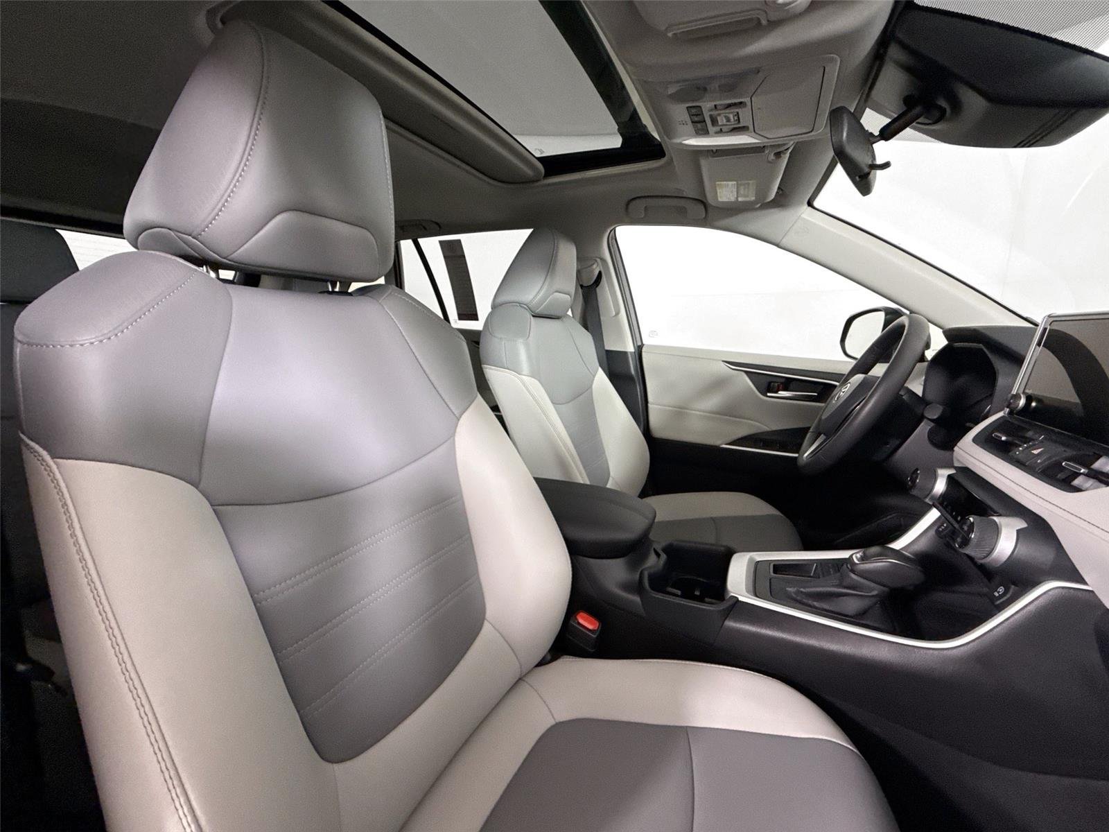 Certified Used 2025 Blueprint Toyota XLE Premium image 42