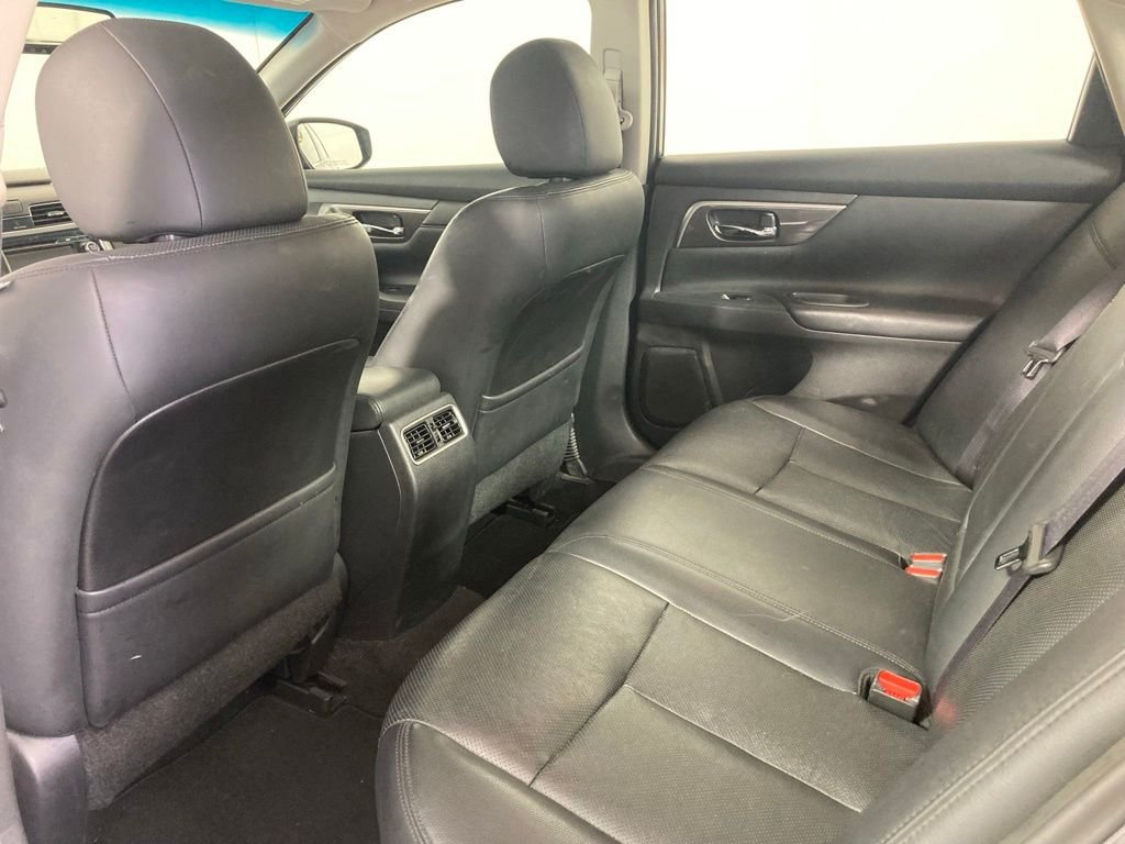 Used 2015 Silver Nissan 2.5 SL image 15