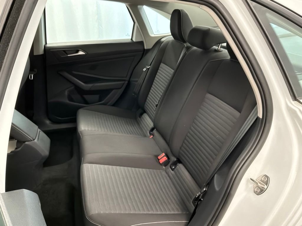 Used 2024  Volkswagen 1.5T S image 21