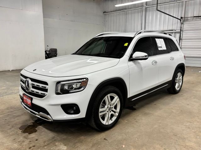 Used 2020  Mercedes-Benz GLB 250 image 3