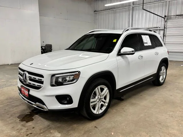 Used 2020  Mercedes-Benz GLB 250 image 3