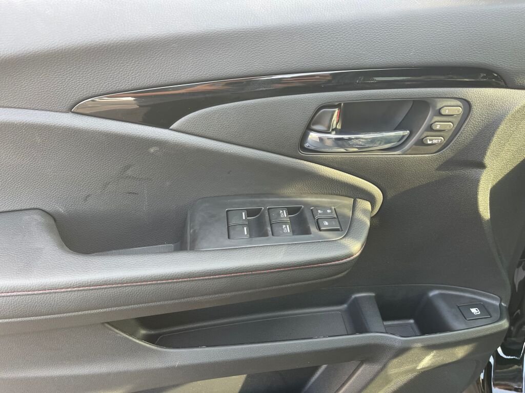 New 2026 Crystal Black Pearl Honda Black Edition image 7