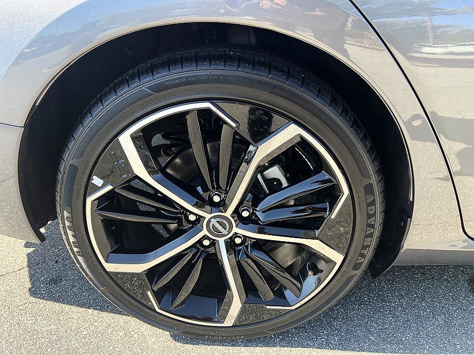 Used 2024 Gun Metallic Nissan 2.5 SR image 11