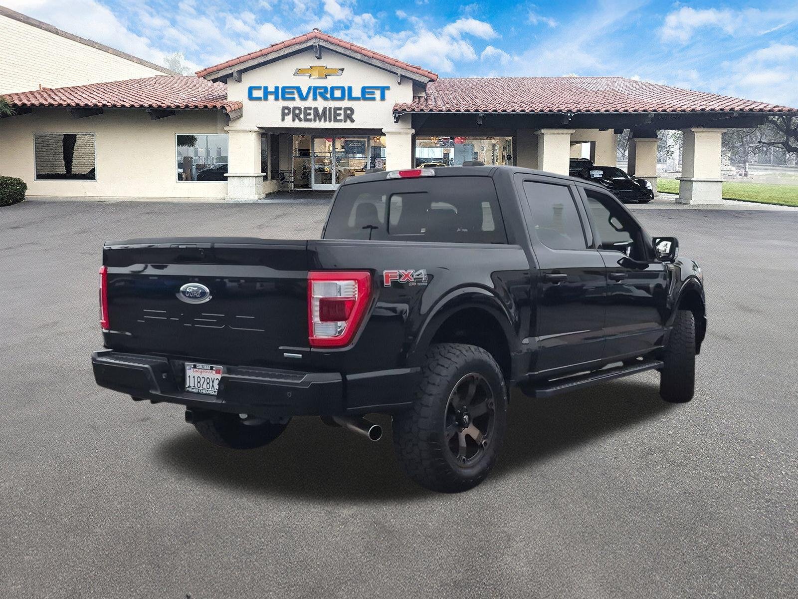 Used 2023 Black Ford Lariat image 8