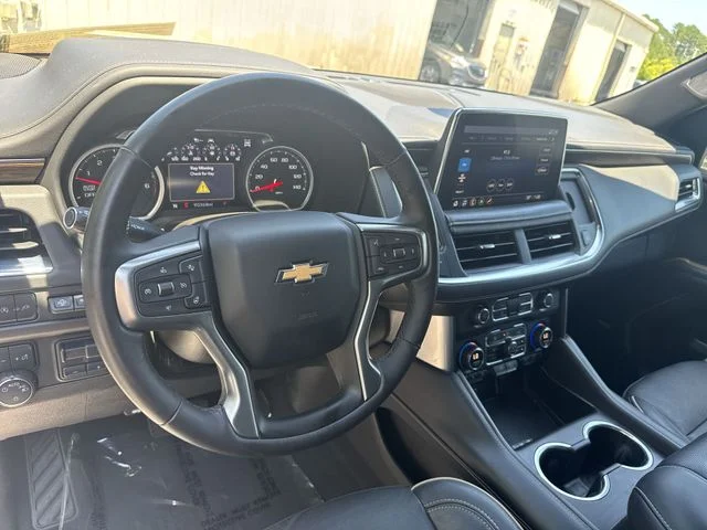 Used 2021 White Chevrolet Premier image 17