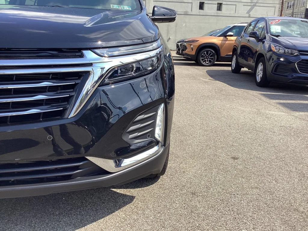 Used 2023 MOSAIC BLACK METALLIC Chevrolet Premier image 35