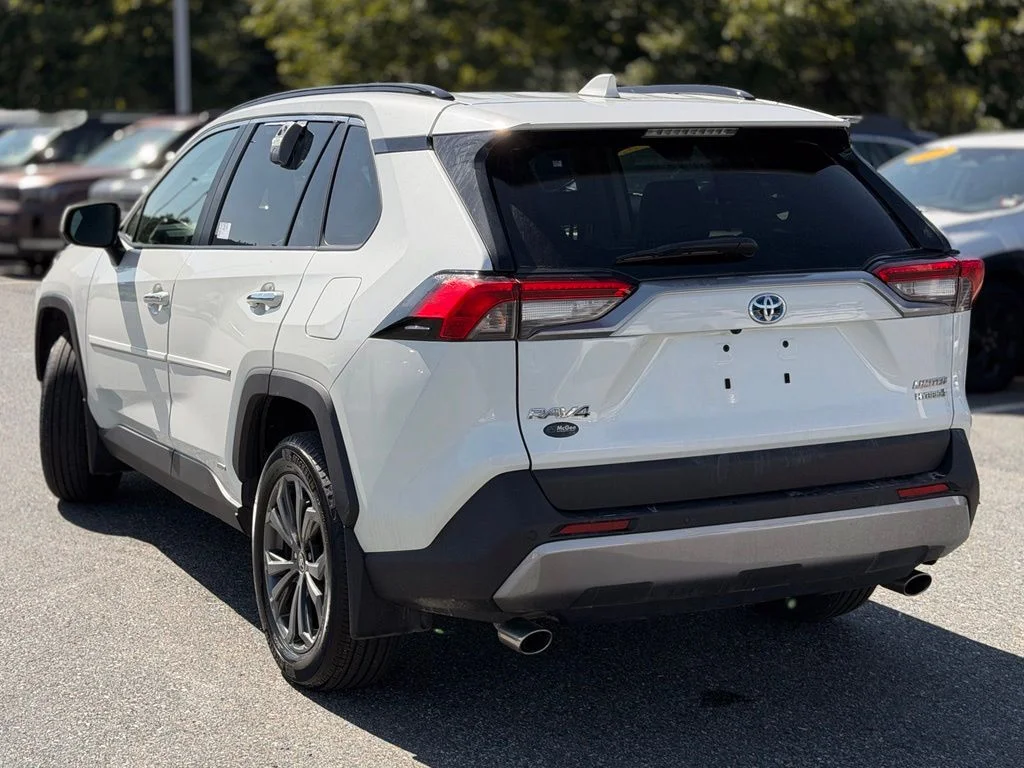 Used 2022 White Toyota Limited image 3