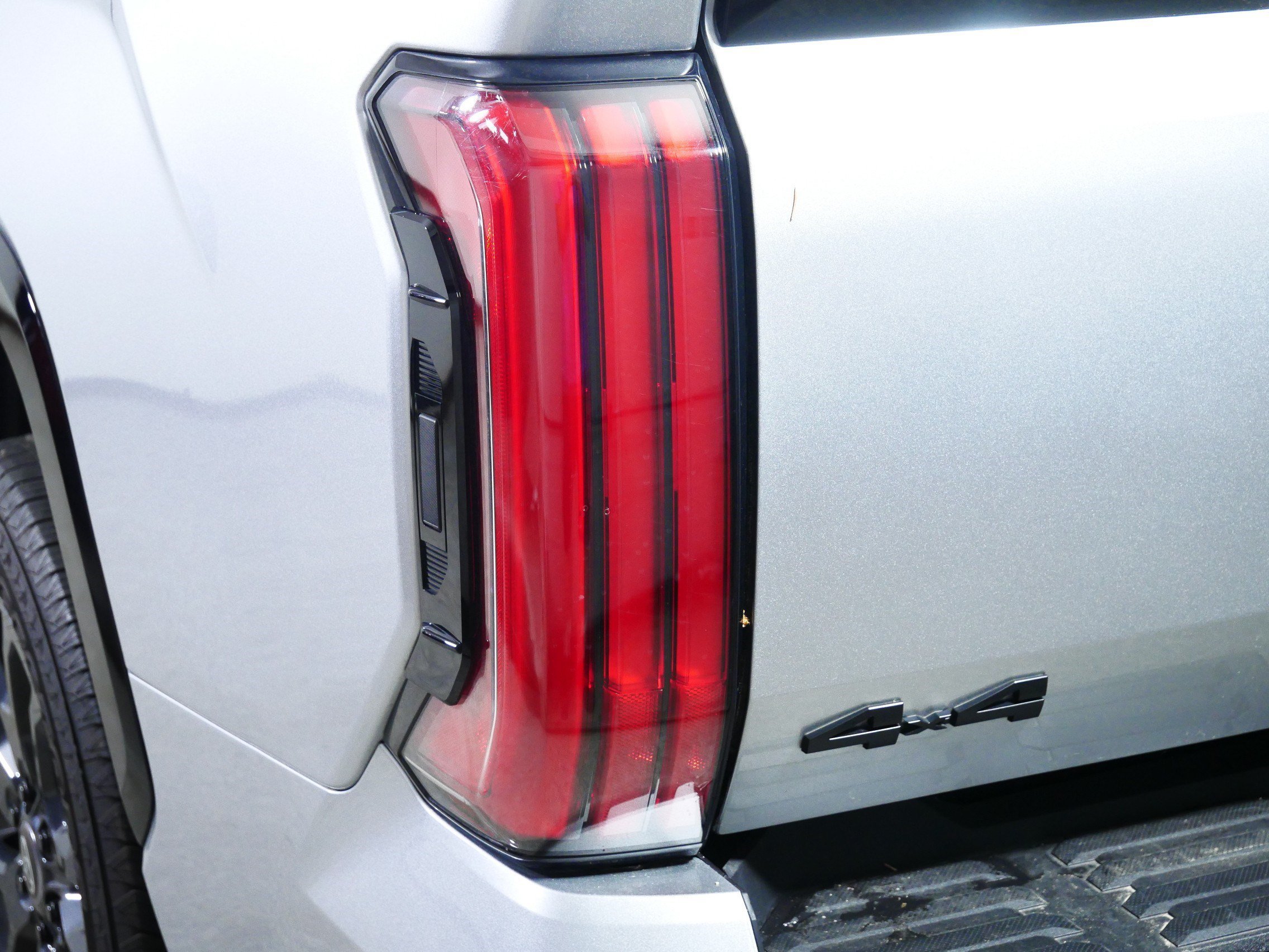 2025 Toyota Tundra Platinum - Photo 17