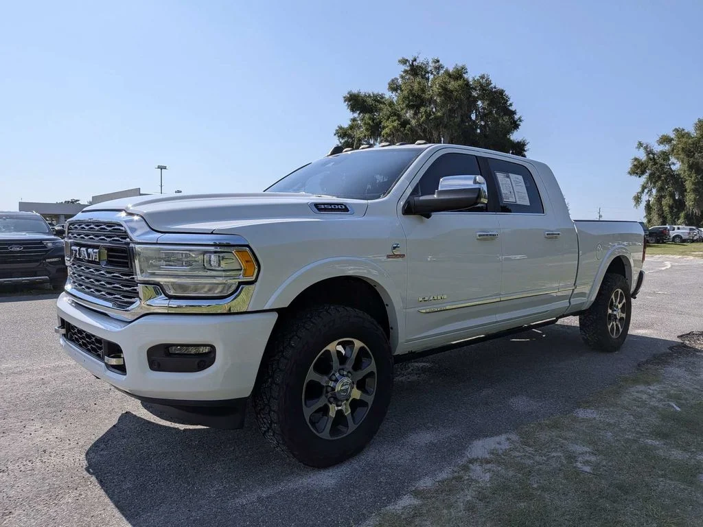 Used 2022 White Ram Limited image 7