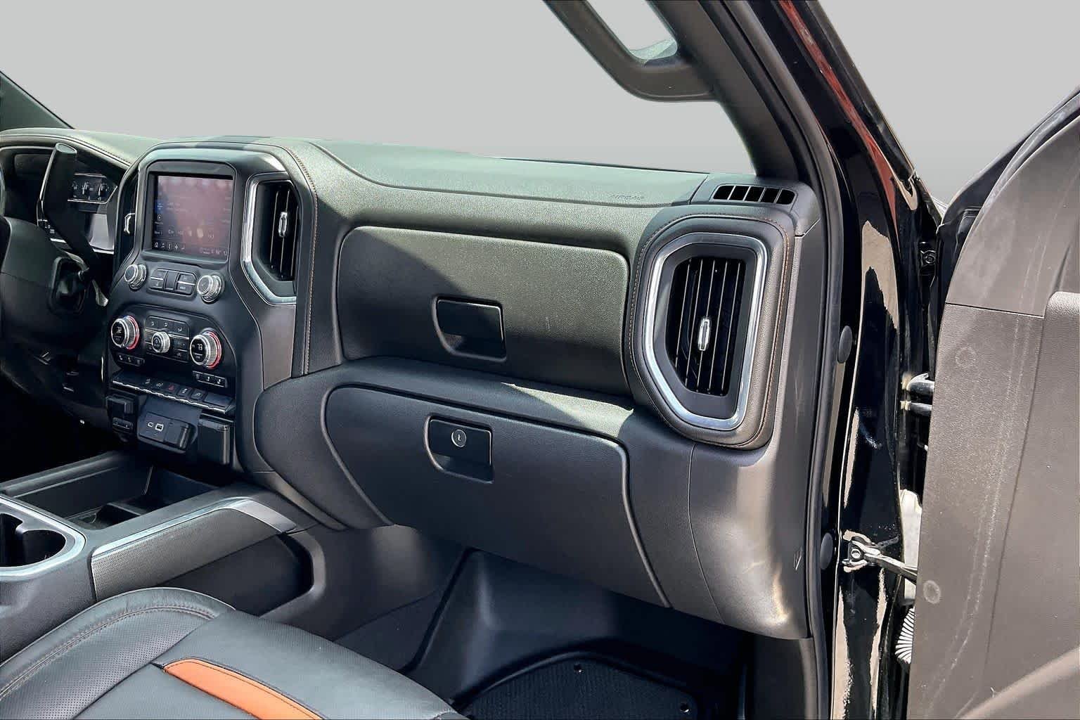 Used 2021 ONYX BLACK GMC AT4 image 18