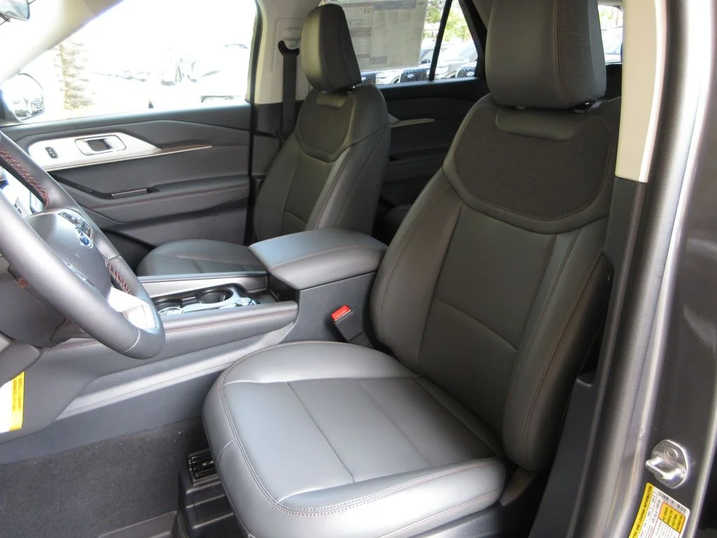 New 2026 Carbonized Gray Metallic Ford Active image 12