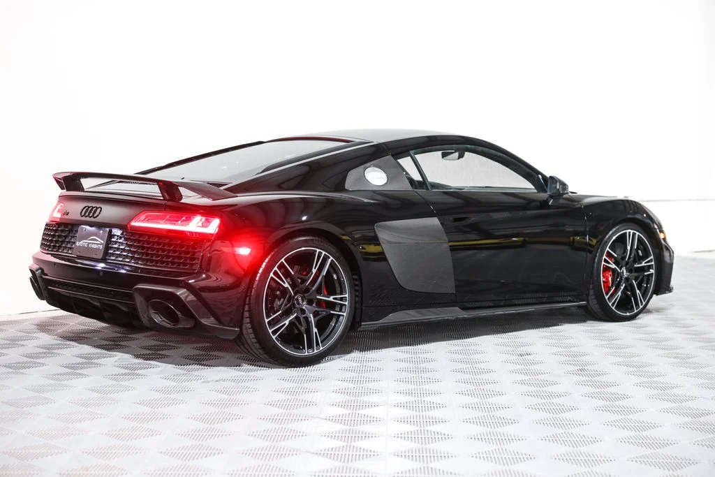 Used 2020 Black Audi V10 performance image 7