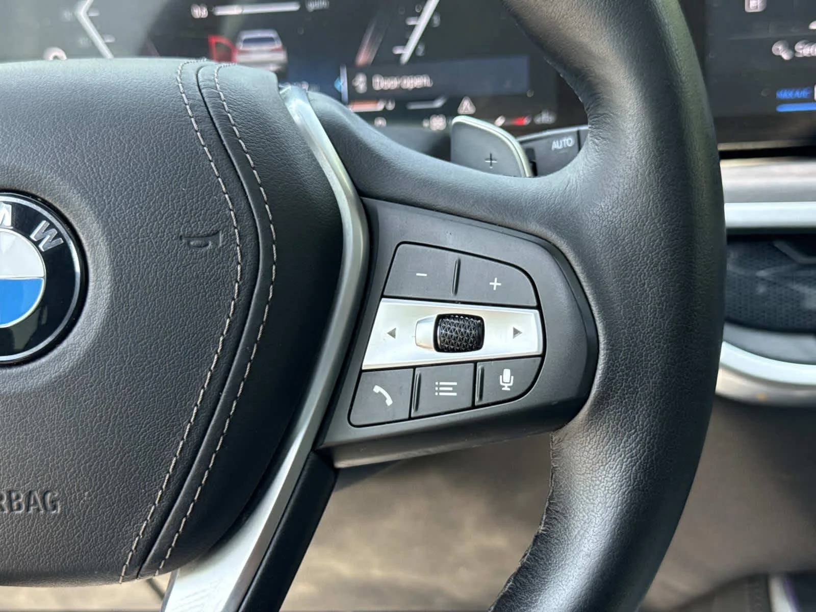 Used 2024 Alpine White BMW xDrive40i image 23