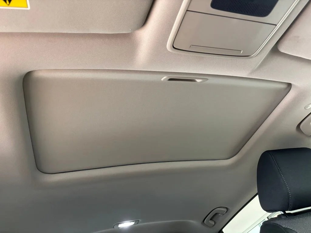 Used 2024  Honda EX image 28